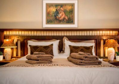 Alpetra-Nature-Reserve-Chalet-Room-bed-01